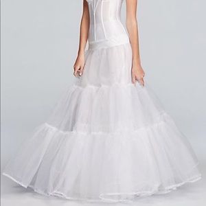 Ball gown slip